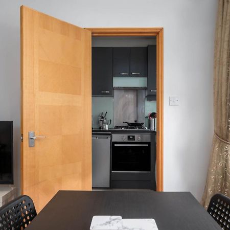 Апартаменты Guestready - Central Converted Mews In Bayswater Лондон Экстерьер фото